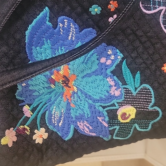 NEW - VERA BRADLEY EMBROIDERED ICONIC TOTE PURSE HANDBAG - Picture 2 of 7